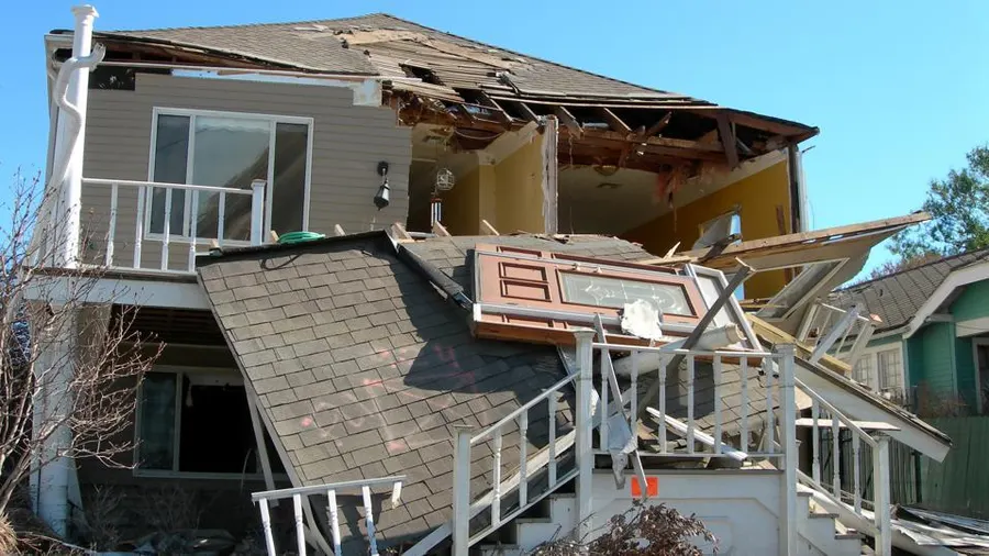 How to Make a Storm Damage Insurance Claim